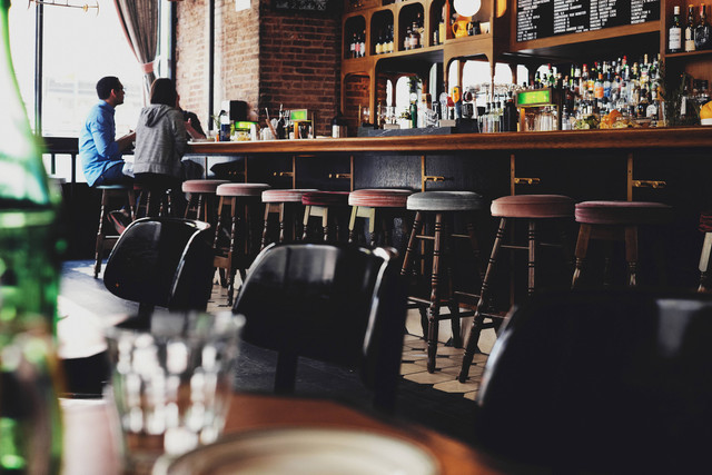 Cafe di Bandar Lampung yang Murah/Foto hanya ilustrasi dan bukan tempat aslinya. Sumber: Unsplash/Luca Bravo