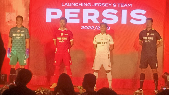 Jersey baru Persis Solo yang diluncurkan di Swiss-Belhotel, Solo, Kamis (21/07/2022) malam. FOTO: Agung Santoso