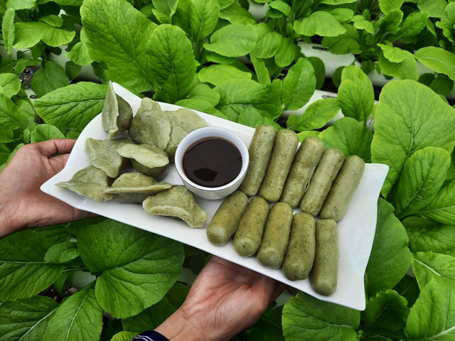 Pempek sayur organik buatan ibu Rahmawati. Foto: Pertamina Sumbagsel