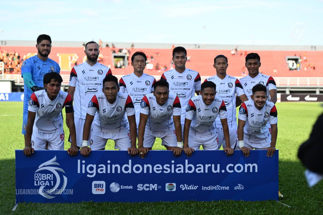 Pemain Arema saat melawan Borneo FC pada pertandingan Liga 1 di Stadion Segiri Samarinda. Foto: Liga Indonesia Baru
