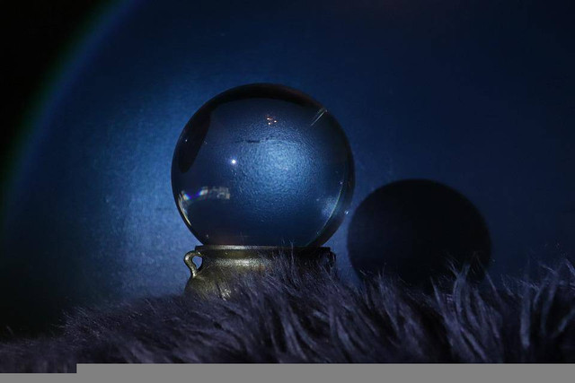 Ilustrasi Arti Pepatah Latin Fortis Fortuna. (Foto: Hocus_Phocus by https://pixabay.com/id/)