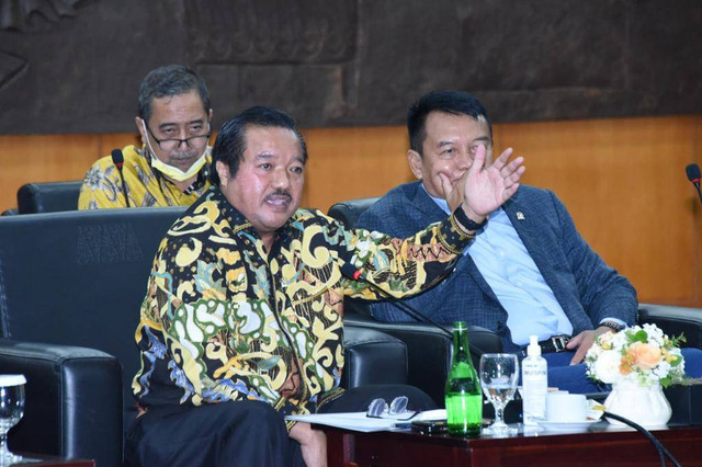 Ketua Fraksi Partai Golkar (FPG) MPR, Idris Laena. Foto: Dok pribadi