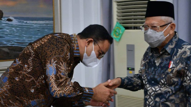 Wakil Presiden Ma'ruf Amin terima kunjungan Gubernur DKI Jakarta Anies Baswedan. Foto: KIP