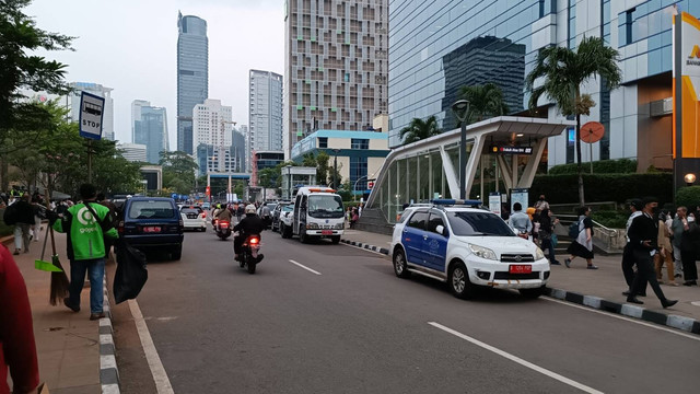 Situasi terkini kawasan Dukuh Atas lokasi Citayam Fashion Week pada Selasa (26/7/2022) Sore. Foto: Ainun Nabila/kumparan