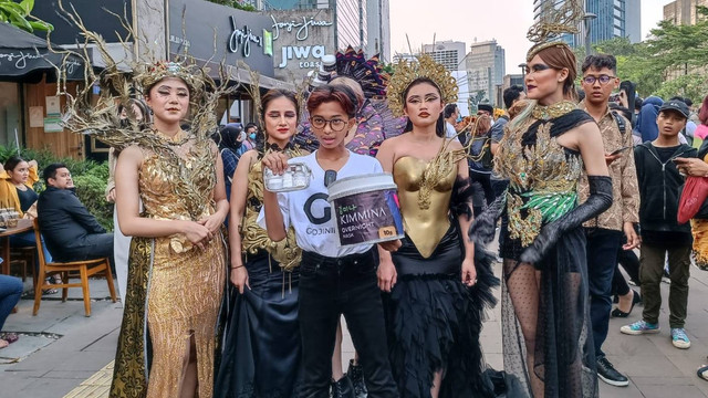Pakaian laki-laki di Citayam Fashion Week, Selasa (26/7/2022). Foto: Ainun Nabila/kumparan