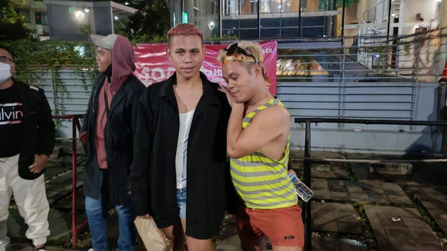 Barbie dan Babu, pengunjung Citayem Fashion Week, di kawasan Dukuh Atas, Sudirman, Jakarta Selasa (26/7/2022). Foto: Ainun Nabila/kumparan