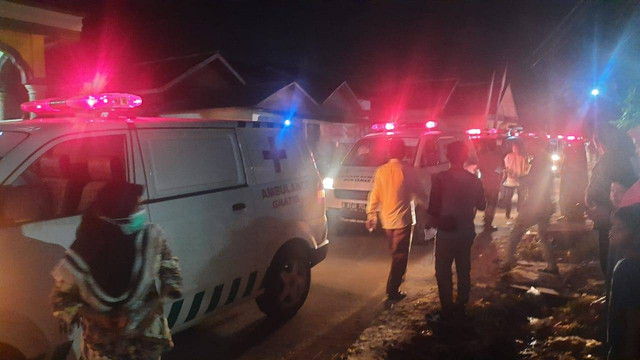 Kedatangan jenazah korban odong-odong maut di Kampung Cibetik, Kelurahan Pengampelan, Kecamatan Walantaka, Kota Serang. Foto: Dok. Istimewa