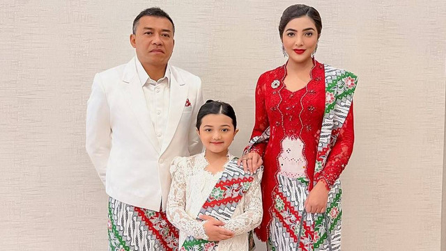 Arsy Hermansyah bersama Ashanty dan Anang Hermansyah. Foto: Instagram/@ashanty_ash
