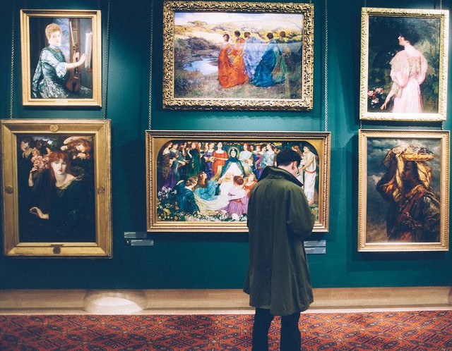 Ilustrasi Cara Pasang Pigura Besar. (Foto: StockSnap by https://pixabay.com)