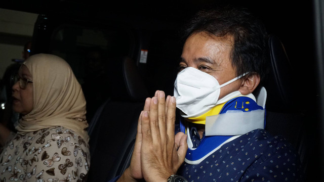 Roy Suryo usai diperiksa di Polda Metro Jaya, Jakarta, Kamis (28/7/2022). Foto: Jamal Ramadhan/kumparan