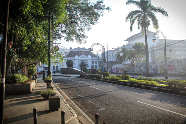 Aktivitas Seru di Alun-Alun Bandung/Foto alun-alun Bandung. Sumber: Unsplash/Rafli Ortega Jaya