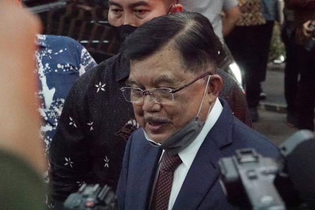 Jusuf Kalla menghadiri acara pernikahan putri sulung Gubernur DKI Jakarta Anies Rasyid Baswedan yang digelar di Hall Candi Bentar, Ancol, Jakarta Utara, Jumat (28/7). Foto: Jamal Ramadhan/kumparan