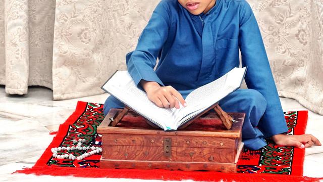 Ilustrasi pengertian ghunnah dalam tajwid. Foto: Din Mohd Yaman/Shutterstock