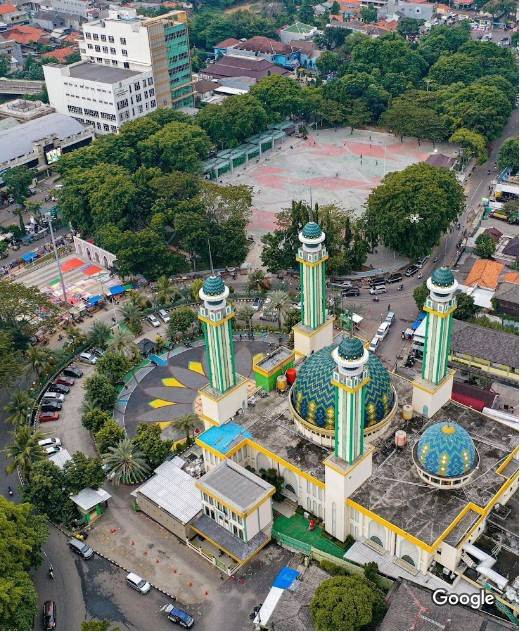 Alun - alun Kota Bekasi https://www.google.co.id/maps/place/Alun-Alun+M.+Hasibuan+Kota+Bekasi/