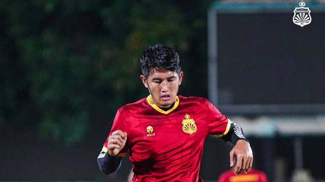 Pemain Bhayangkara FC, I Putu Gede Juni Antara. Foto: Instagram/@bhayangkarafc