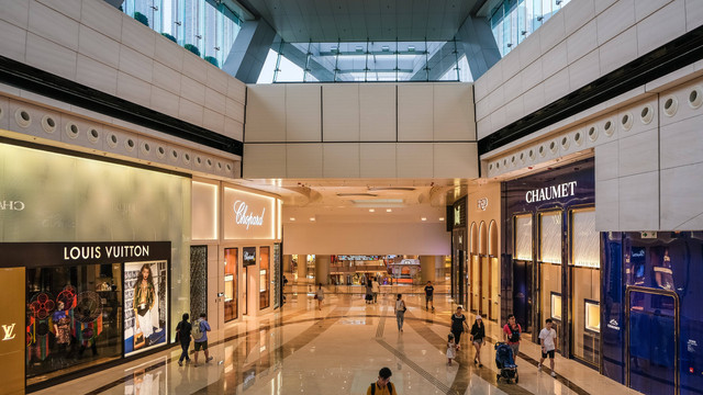 Ilustrasi gambar mall di Jakarta Utara yang ada bioskop. Foto: Pexels/Magda
