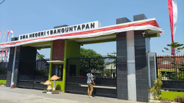 Suasana SMA Negeri 1 Banguntapan, Kabupaten Bantul, Senin (1/8/2022). Foto: Arfiansyah Panji Purnandaru/kumparan