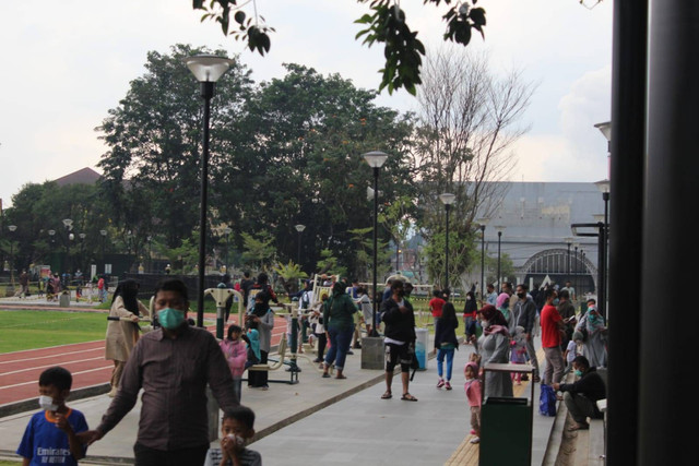 Suasana Sore Hari Di Alun-alun Bogor. Foto: Sarah Tri Wulandari