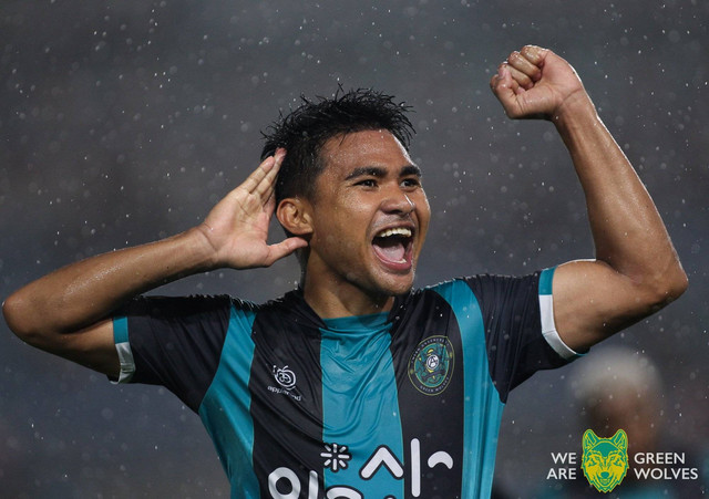 Selebrasi Asnawi Mangkualam dalam laga Ansan Greeners vs Jeonnam Dragons pada lanjutan K League 2 (Divisi 2 Liga Korsel) di Ansan Wa Stadium, Minggu (31/7/2022). Foto: Dok Ofisial Ansan Greeners