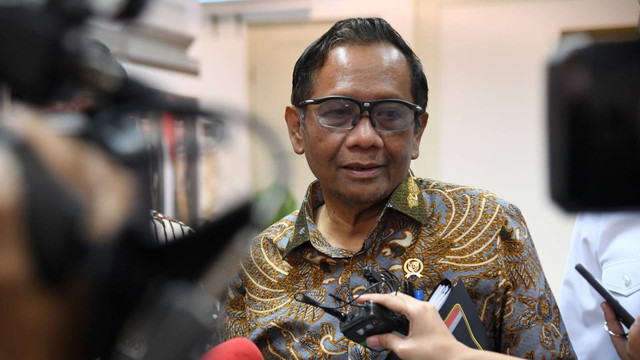 Menko Polhukam Mahfud MD menyampaikan keterangan pers terkait RKUHP di Istana Kepresidenan Jakarta, Selasa (2/8/2022). Foto: Lukas/Biro Pers Sekretariat Presiden