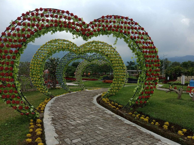 Rute ke Small World Purwokerto/Taman Bunga, Foto: Galeri Pribadi Novi