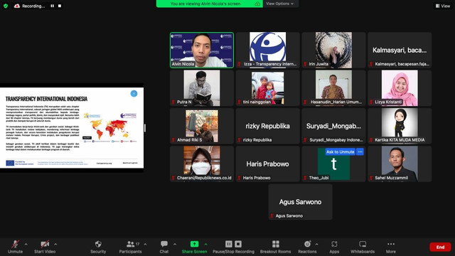 Sesi briefing 15 peserta Residensi Antikorupsi: Mewartakan Jurnalisme Hukum. Foto: dok TII