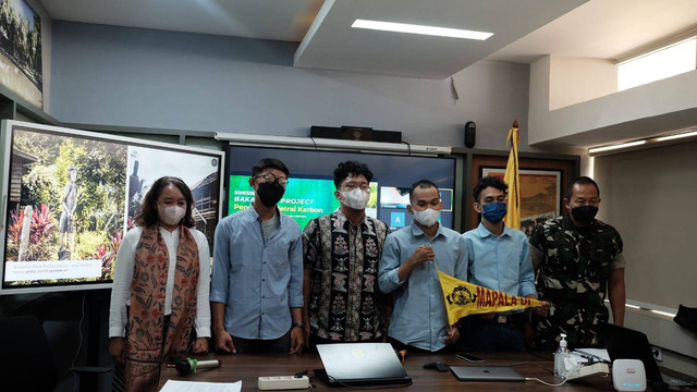 Mapala UI Kampanyekan Pendakian Netral Karbon, Apa Itu? | kumparan.com