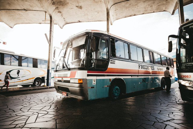 Ilustrasi Bus. Sumber: Pexels.com/Jonathan Borba