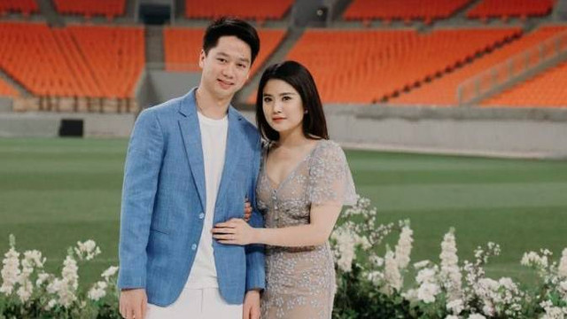 Valencia Tanoesoedibjo dilamar Kevin Sanjaya di JIS pada Selasa (2/8/2022). Foto: Twitter/@Hary_Tanoe