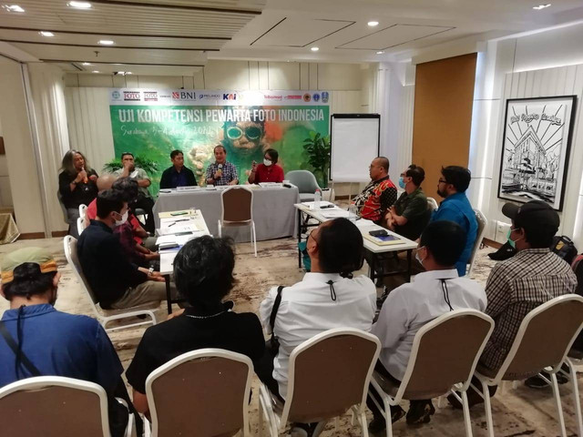 Uji Kompetensi Pewarta Foto Indonesia (UKPFI) di Surabaya. Foto: PFI Surabaya