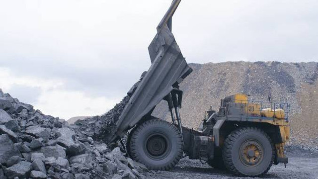 Ilustrasi pertambangan batu bara. Foto: Pexels