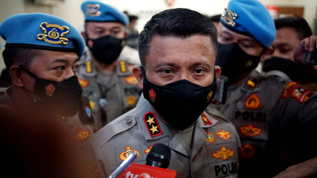 Kadiv Propam Polri nonaktif Irjen Ferdy Sambo usai memenuhi panggilan pemeriksaan di Bareskrim Polri, Jakarta, Kamis (4/8/2022). Foto: Jamal Ramadhan/kumparan
