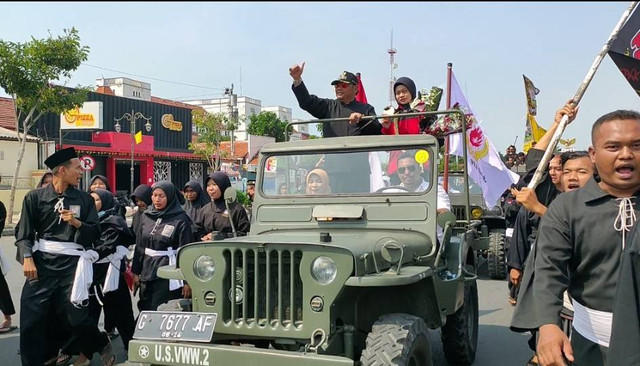 Api Atifa Pulang ke Tegal, Atifa Disambut Wali Kota dan Ratusan Pendekar Pencak ...
