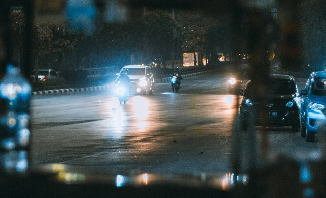 rute ke taman bunga nusantara dari bekasi. sumber foto : unsplash/sean waever.