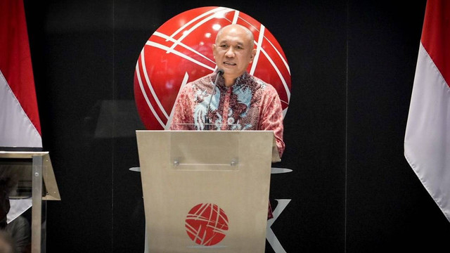 Menteri Koperasi dan UKM, Teten Masduki, saat memberi sambutan di acara Opening Bell di BEI Jakarta, Jumat (5/8/2022). Foto: Humas Kemenkop UKM