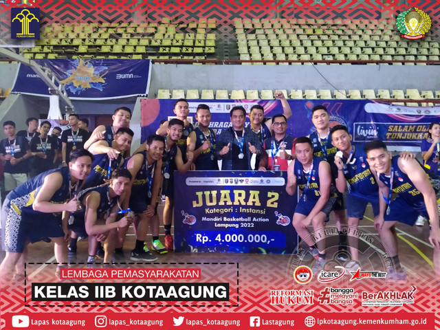 Kalapas Kotaagung (tengah) dan Tim Basket Pengayoman (Humas Lastagung)