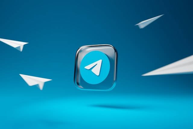 Cara login Telegram di laptop. Sumber: unsplash.com