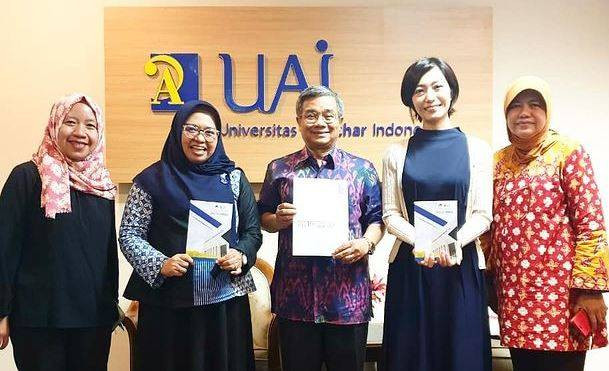 Penulis Bersama Prof. Kaori Shimasaki untuk program kerjasama kampus UAI dengan Tohoku University - Jepang. Foto: Dok. penulis @a.saefuddin