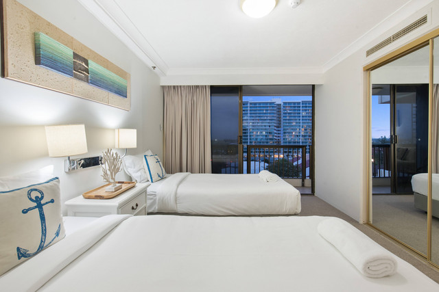 Apa Perbedaan Twin Bed dan Double Bed saat Menginap di Hotel?, foto:unsplash.com/twin-bed
