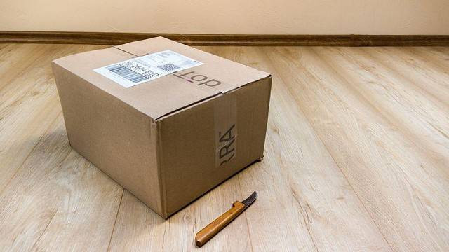 Ilustrasi cara pengembalian barang Shopee lewat J&T Express. Foto: Pixabay. 