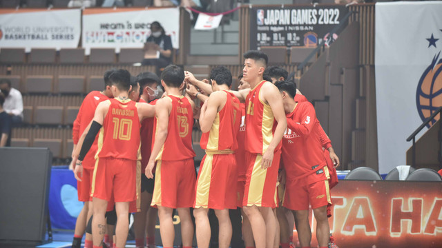 UPH Eagles saat berlaga di Turnamen Basket Universitas Dunia (WUBS) di Tokyo, Jepang.  Foto: Dok. Liga Mahasiswa