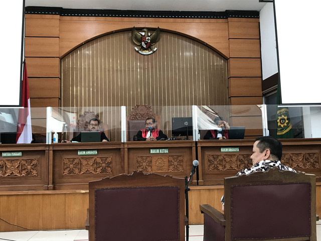 Irjen Napoleon Bonaparte menjalani sidang tuntutan di PN Jakarta Selatan. Foto: Hedi/kumparan