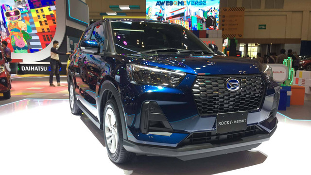  Rocky Hybrid diperkenalkan di GIIAS 2022. Foto: Gesit Prayogi/kumparan