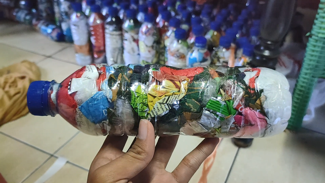 Pemanfaatan limbah plastik dengan ecobrick
