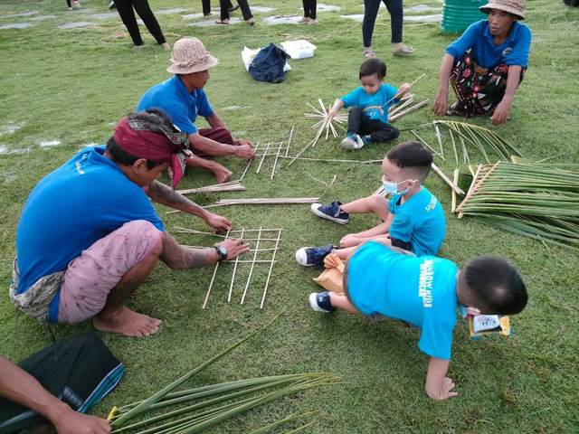 Kegiatan yang dilakukan di Wisata Edukasi Subak TeBa Majalangu (sumber: Dokumen Pribadi)