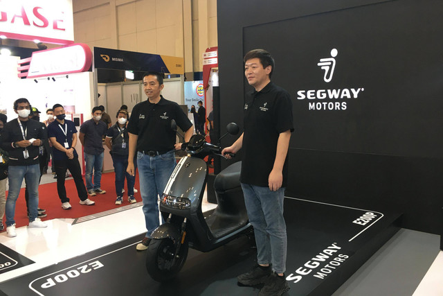 Segway Motors luncurkan motor listriknya di GIIAS 2022, ICE BSD Tangerang. Foto: Sena Pratama/kumparan