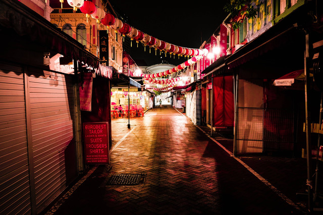 Tempat nongkrong di Singapore 24 jam, Foto oleh Timo Wagner di Unsplash