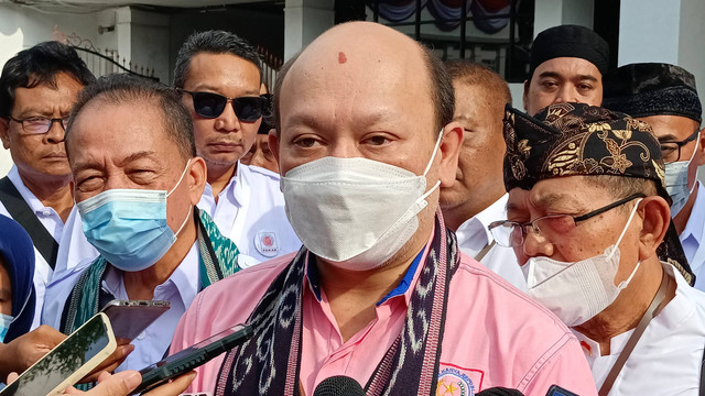 Ketum Partai Karya Republik (Pakar), Ari Haryo Wibobo Harjojudanto alias Ari Sigit di Kantor KPU. Foto: Aprilandika Pratama/kumparan