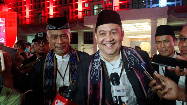 Ketua Umum Partai Masyumi Ahmad Yani di Kantor KPU RI.
Foto: Aprilandika Pratama/kumparan