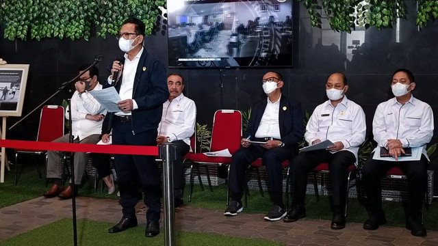 Wakil Ketua LPSK Edwin Partai dalam Konferensi Pers di Gedung LPSK, Jakarta, Senin (15/8).  Foto: Zamachsyari/Kumparan